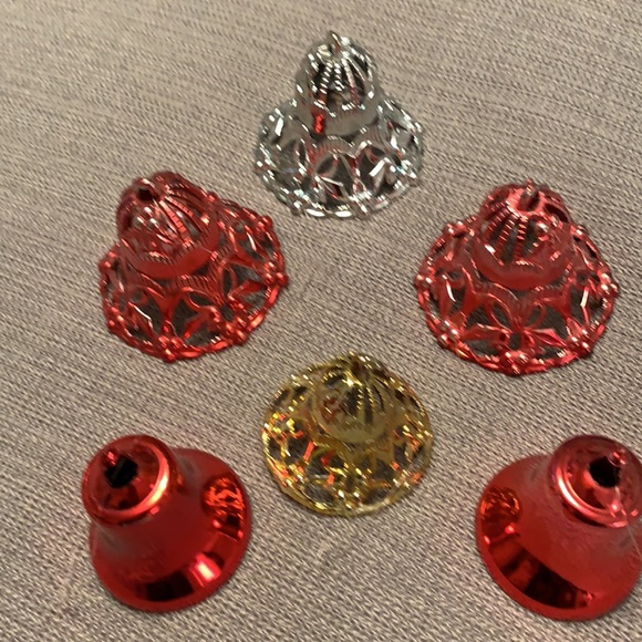 Vintage Set of 6 Christmas Ornaments Bells - Picture 7 of 7